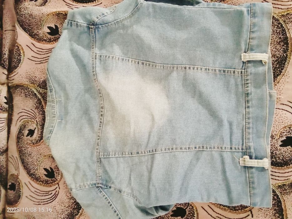 Продам джинсовую куртку