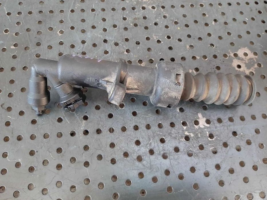 pompa ambreiaj 2.0 hdi rhy peugeot 307