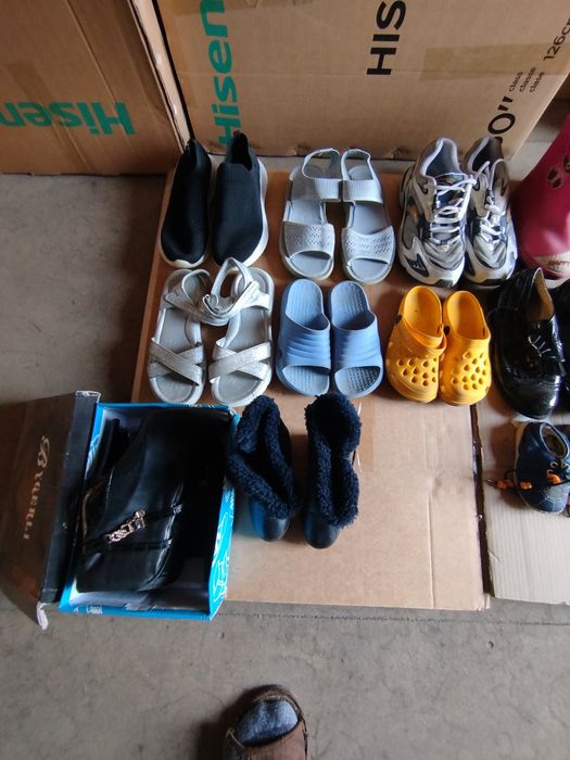 Детская и взрослая обувь