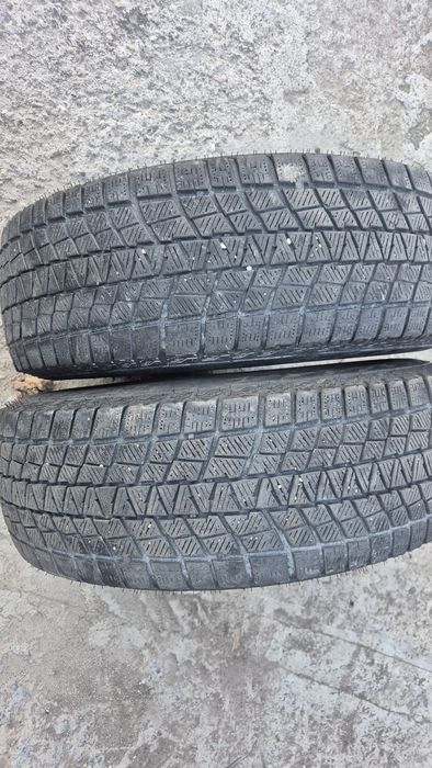 225 70 15 2бр бусови гуми дот 18 6мм граифер без лепенки