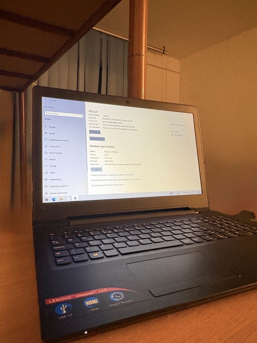 Laptop Lenovo IdeaPad 110 – 4GB RAM – HDMI – Funcționează foarte bine