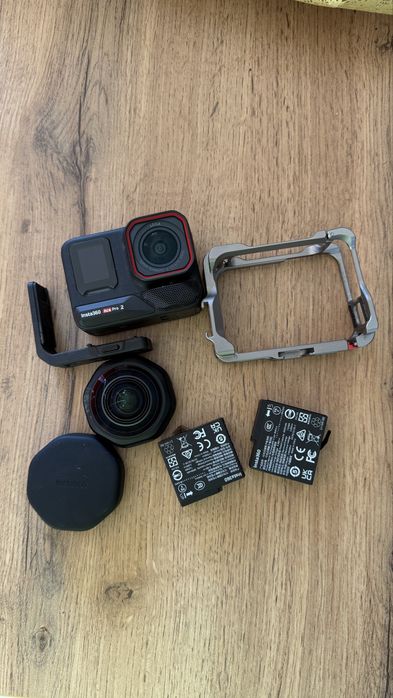 De vanzare Camera Insta 360 Ace Pro 2 Dual Battery bundle