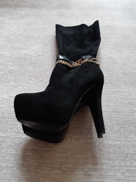 Ботуши велур с камъчета