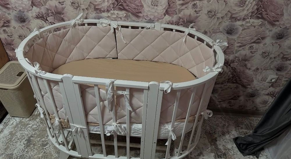 Детская кроватка 6 в 1, без бортиков