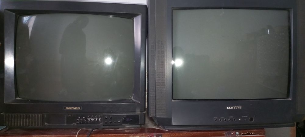 Televizorlar sotiladi