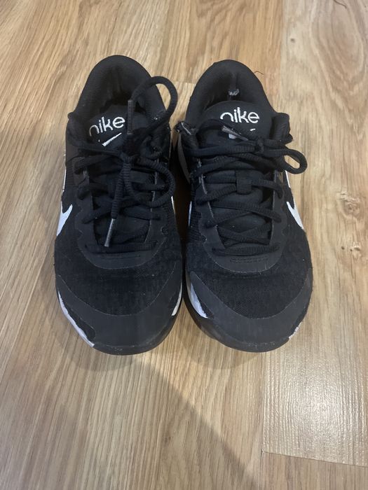 Nike маратонки 36,5