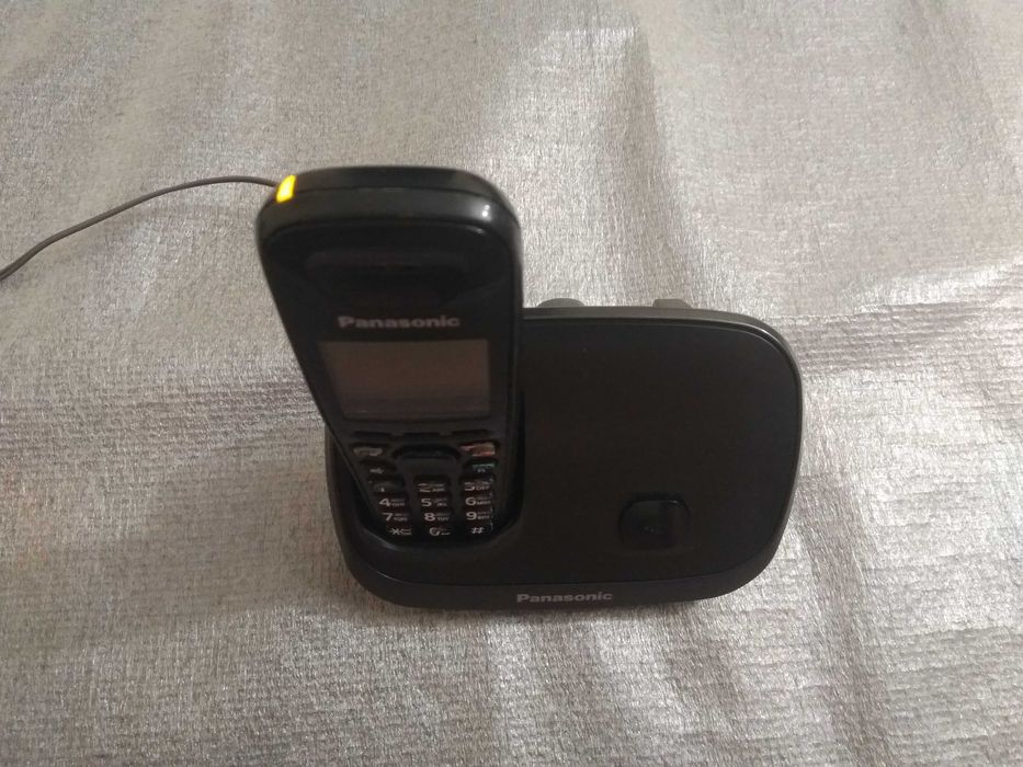 Продам Радиотелефон Panasonic (На запчасти)