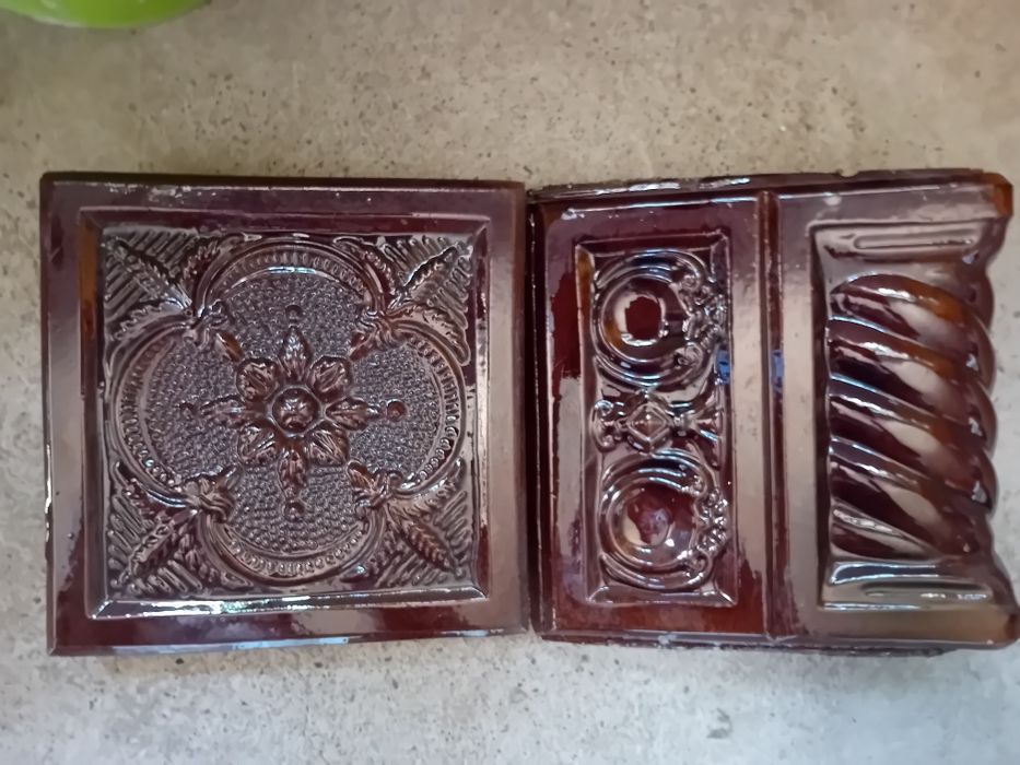 Vând Teracotă  Bistrita. Materialul este pentru o sobă pe collt.