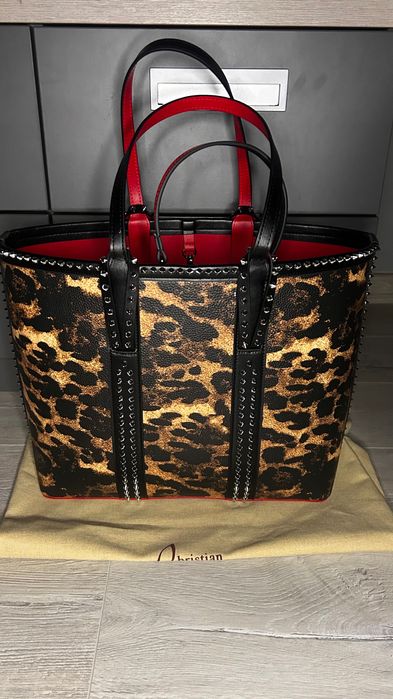 Чанта Christian Louboutin лимитирана