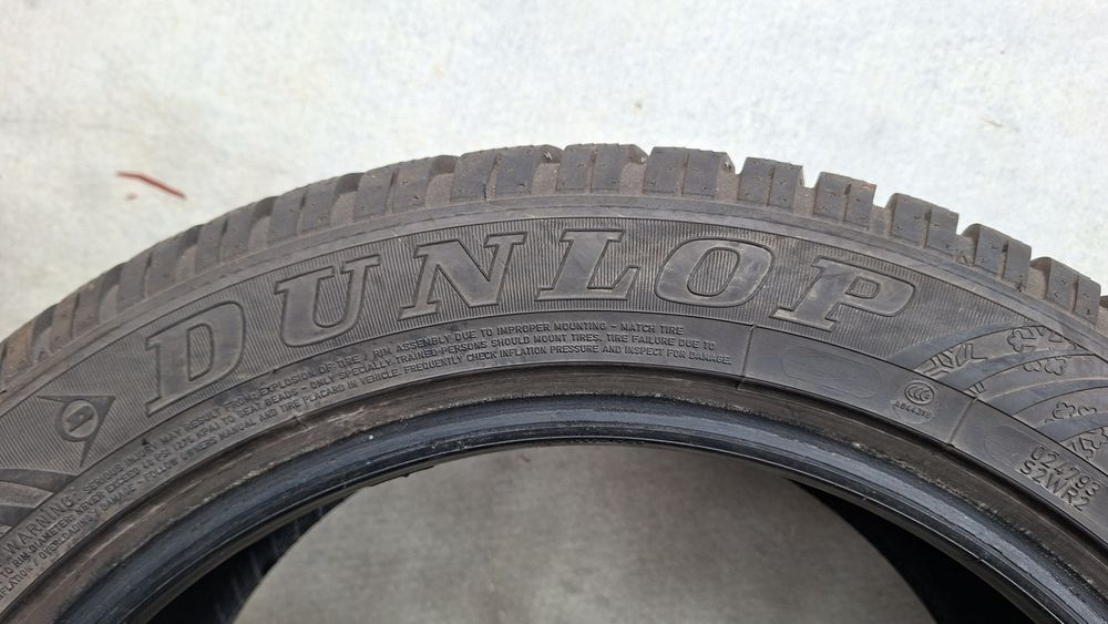 Зимни гуми 225 50 17 Dunlop