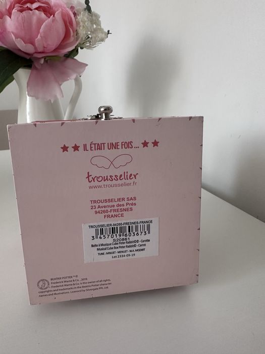 Cutie muzicală Trousselier Peter Rabbit + ceas copii CADOU