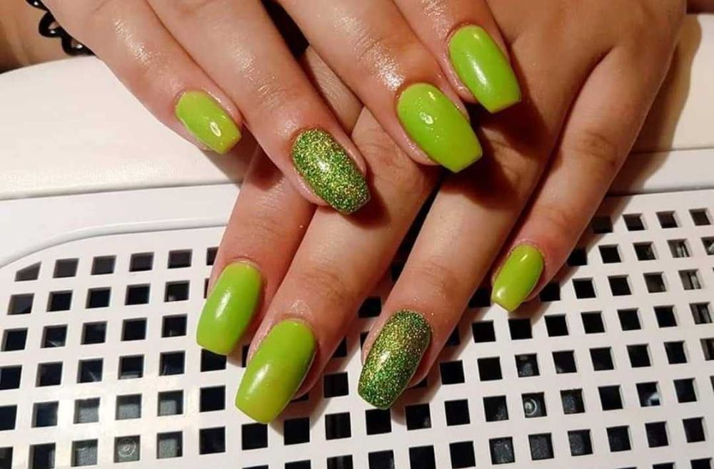 Manichiura unghii cu gel Constanta zona Dorally