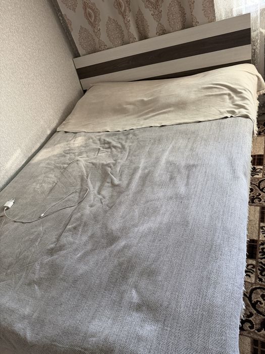 Срочно продам Спальный гарнитур