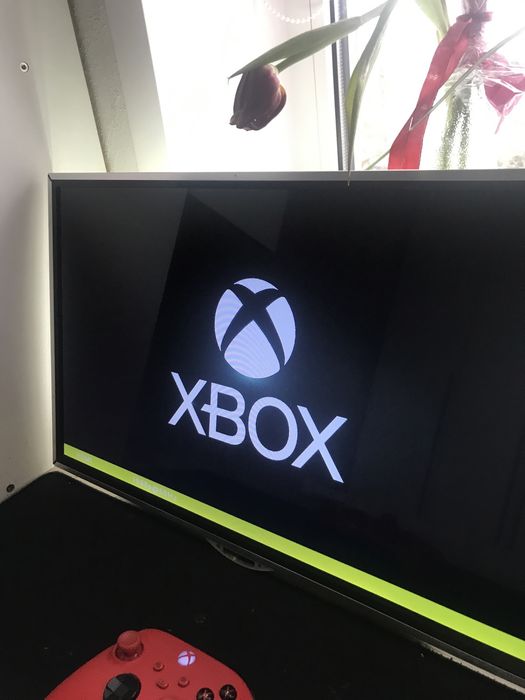 Продам xbox series s с играми