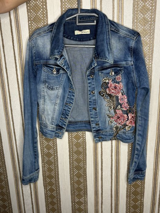 синий школьный пиджак