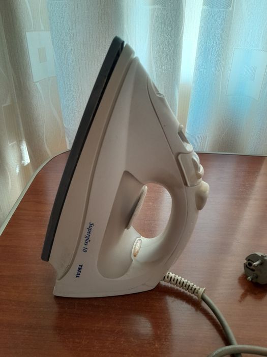 Продам утюг Tefal