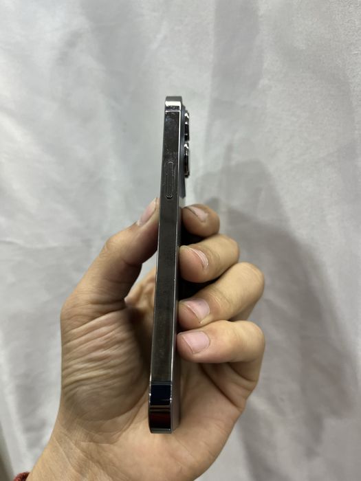 IPhone 13 Pro 256GB        .