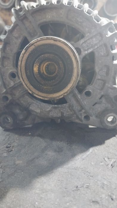 Генератор Skoda Yeti