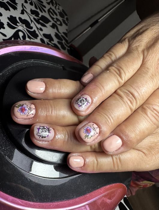 Unghii cu gel minunate