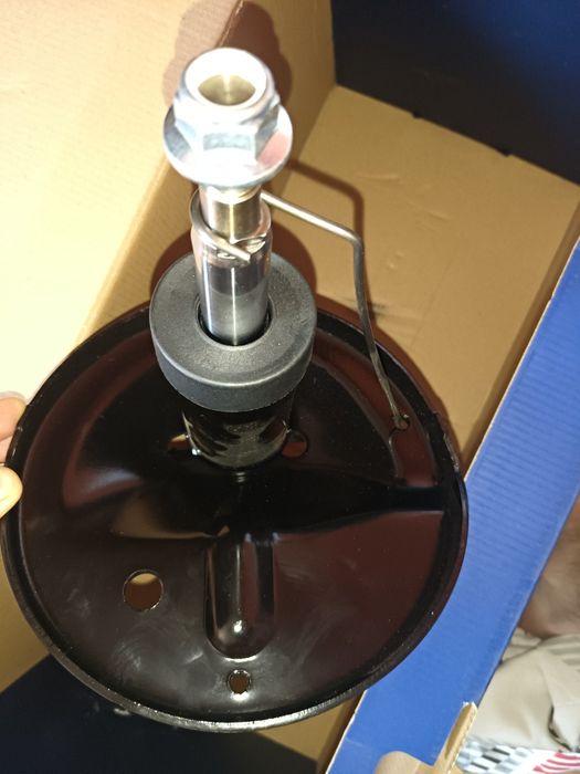 Амортизаторы на камри 30-35,лексус es300