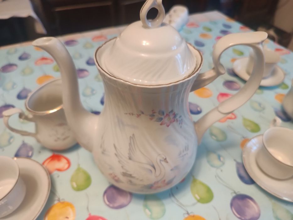 Serviciu de cafea din porțelan romanesc