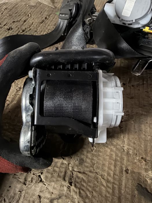 Предни колани от ауди а3 8в / audi a3 8v