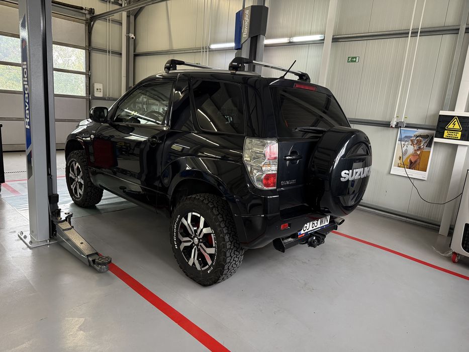 Suzuki grand vitara 4x4reductor, 1,9 ddis130cp , pregatit offroad