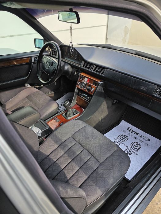 Mercedes Benz w124