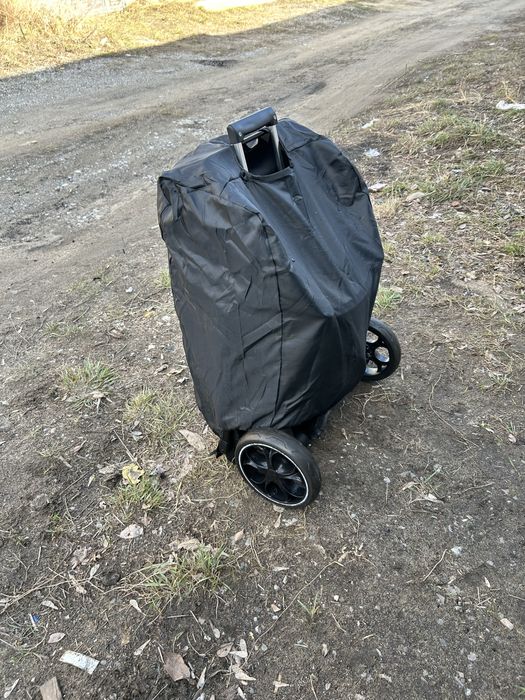 Продам коляску.