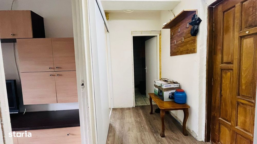 Apartament De Vanzare In Sebes, Doua Camere, Zona Centrala.