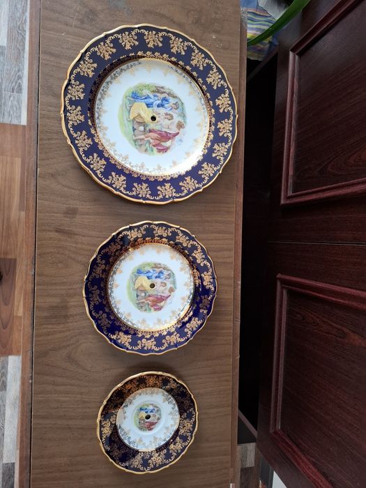 2 комплекта этажерки чешского производства