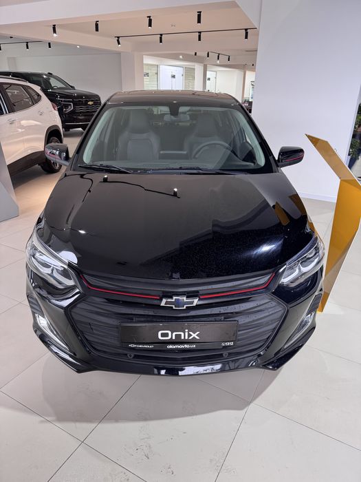 Shevrolet  Onix в Рассрочку