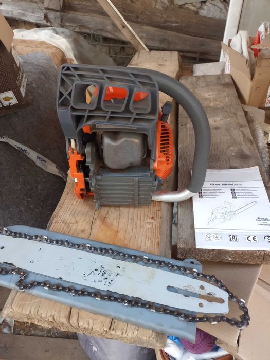 Бензинова резачка Oleo Mac GSH 400