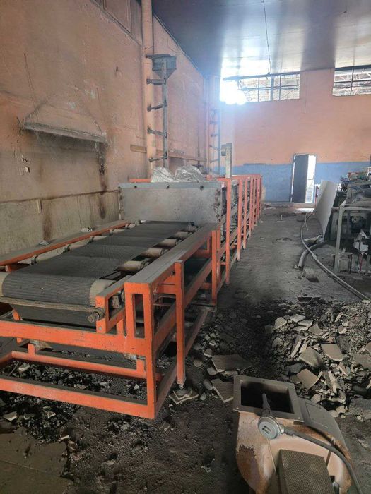 Pechka sotiladi - mayolika chiqaradigan.