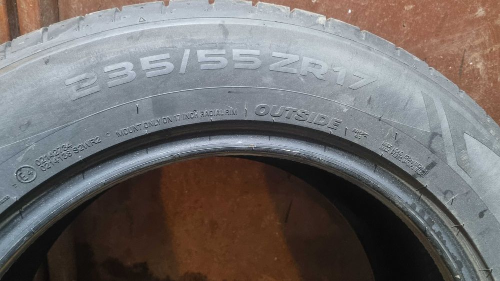 Летни гуми Nokian tyres 235/55/R17 2 бр. с дот- 4624/128 евро за двете