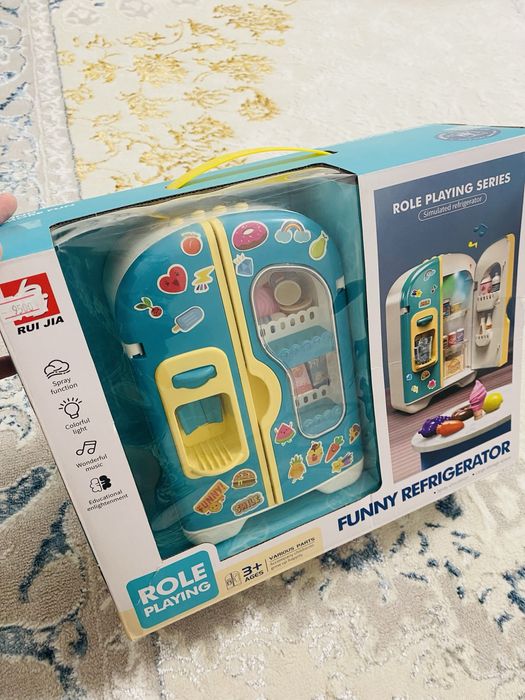 Продам холодильник игрушка детский