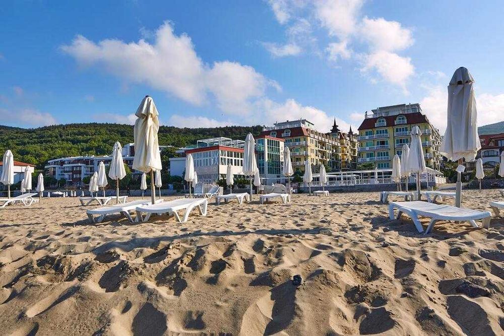 Продава се Тристаен апартамент в к.к. Слънчев бряг - 82 кв.м за 879 €/кв.м - Снимка #17