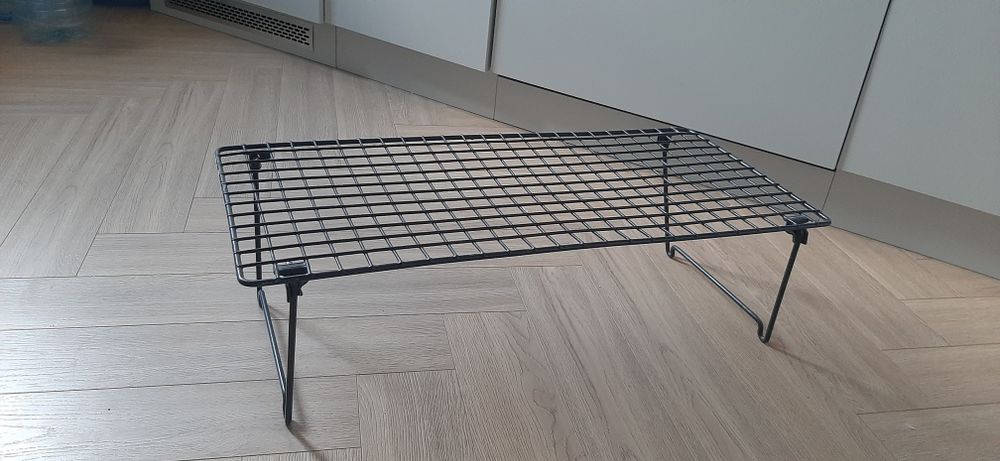 Обувница  ИКЕА    .