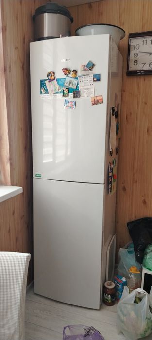 Продается холодильник Атлант