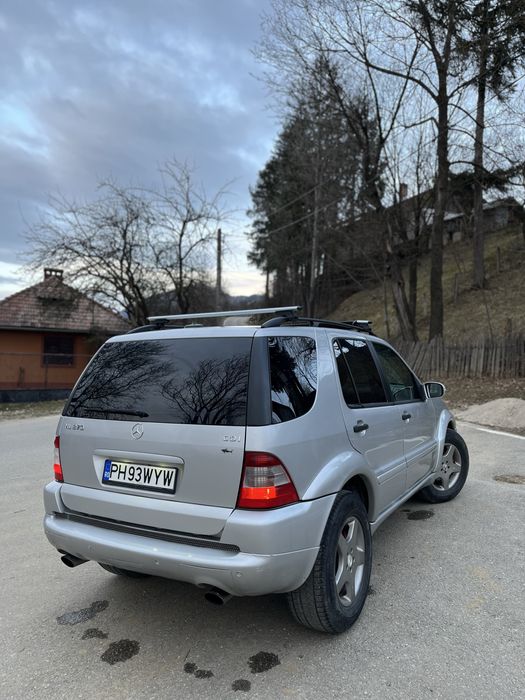Mercedes ML270 Manual