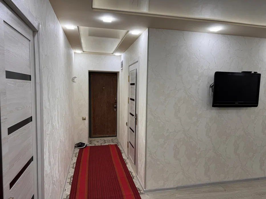 Срочно! Квартира на Мирабад-Авиагородок 2/5/5 общ пл 52м с обстановкой