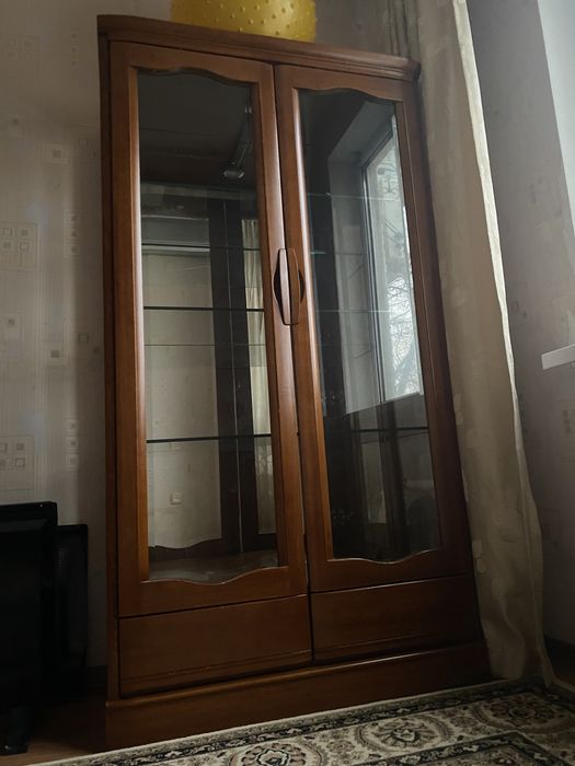 шкаф,     сервант