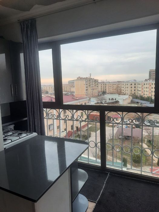 Srochno sagbon perekroska 4 xona sotladi