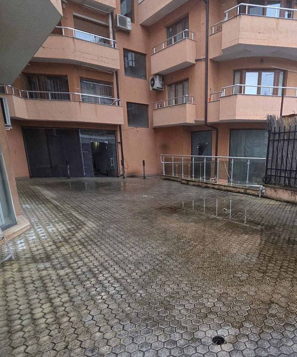 Заведение за продажба в центъра на гр. Кюстендил