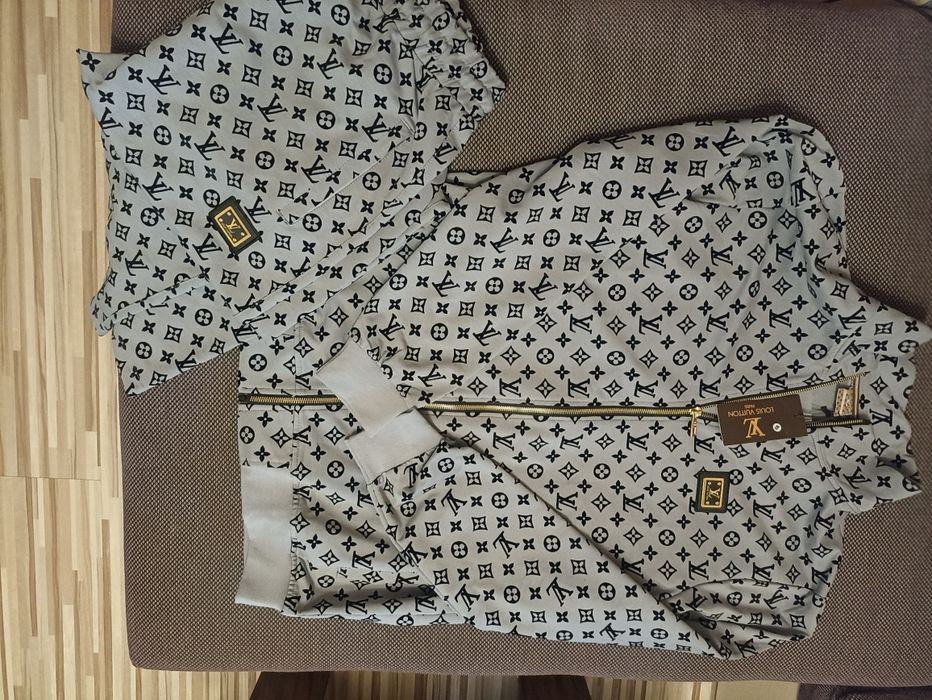 Louis Vuitton XXL нов ! Мъжки екип