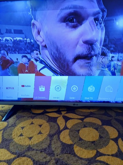 Vand televizor lg wi fi  pret 370 lei