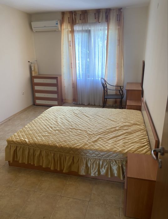 Тристаен под наем Ален мак с паркомясто