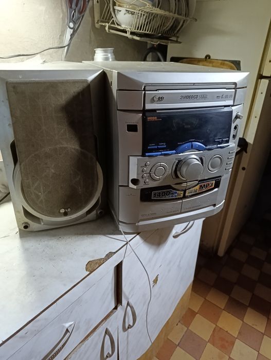 Музыкальный центр LG. √√√√√√√√√