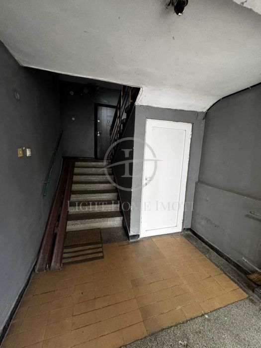 Продава се Тристаен апартамент в Пловдив, Тракия - 86 кв.м за 724 €/кв.м - Снимка #12