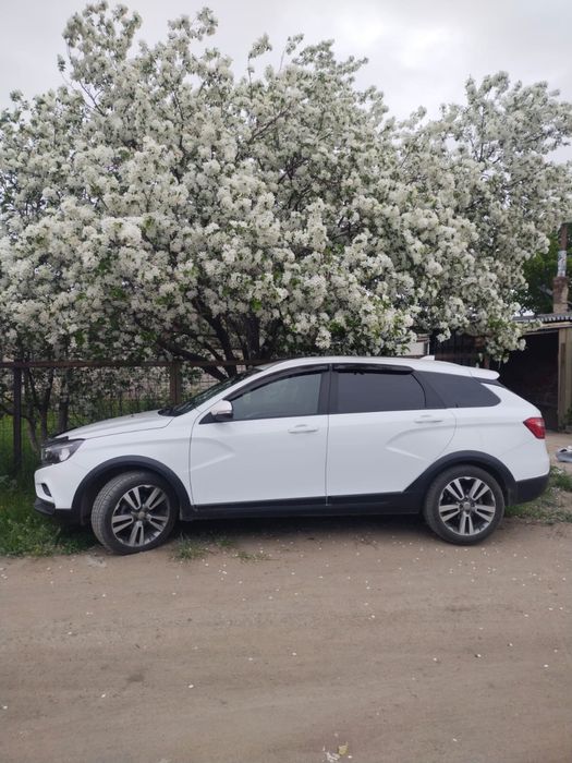 Продам Lada Vesta Cross